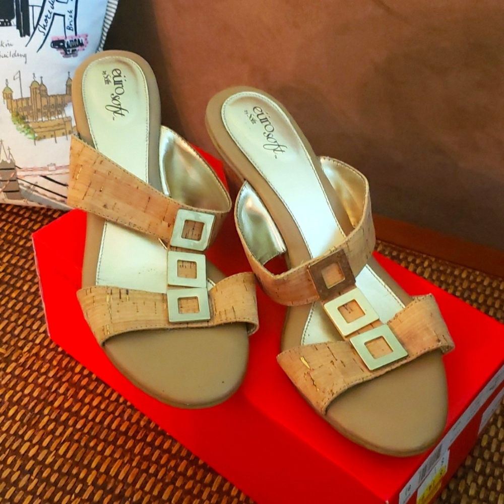 Secondhand slide on short heel cork looking style tan and gold comfy euro soft